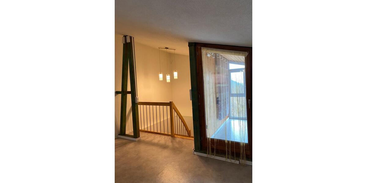 Etagenwohnung Bad Urach - 2 Zimmer, 120 m&sup2;, 1.000&euro; | Angebot:24549173