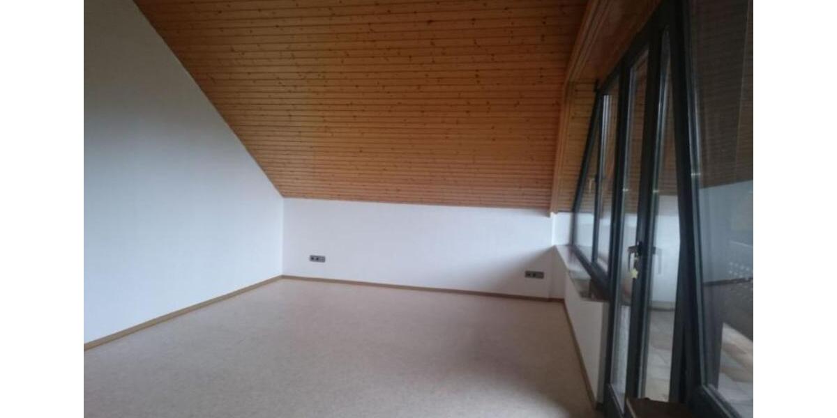 Helle DG-Wohnung in Hattersheim-Okriftel 2 zimmer