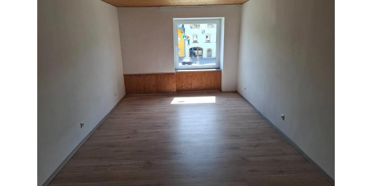 Etagenwohnung Aldersbach - 4 Zimmer, 90 m&sup2;, 750&euro; | Angebot:26367677