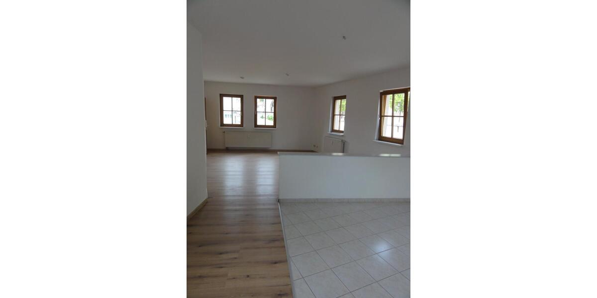 Etagenwohnung Freyburg (Unstrut) - 2 Zimmer, 52 m&sup2;, 325&euro; | Angebot:25053399