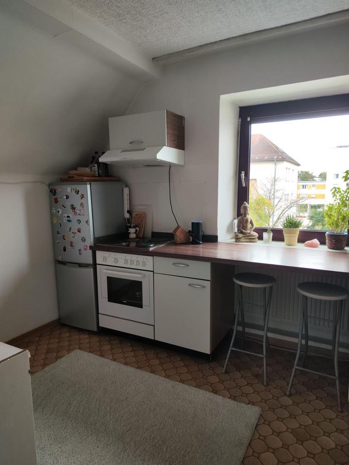 45m2 Wohnung im 2. OG zimmer