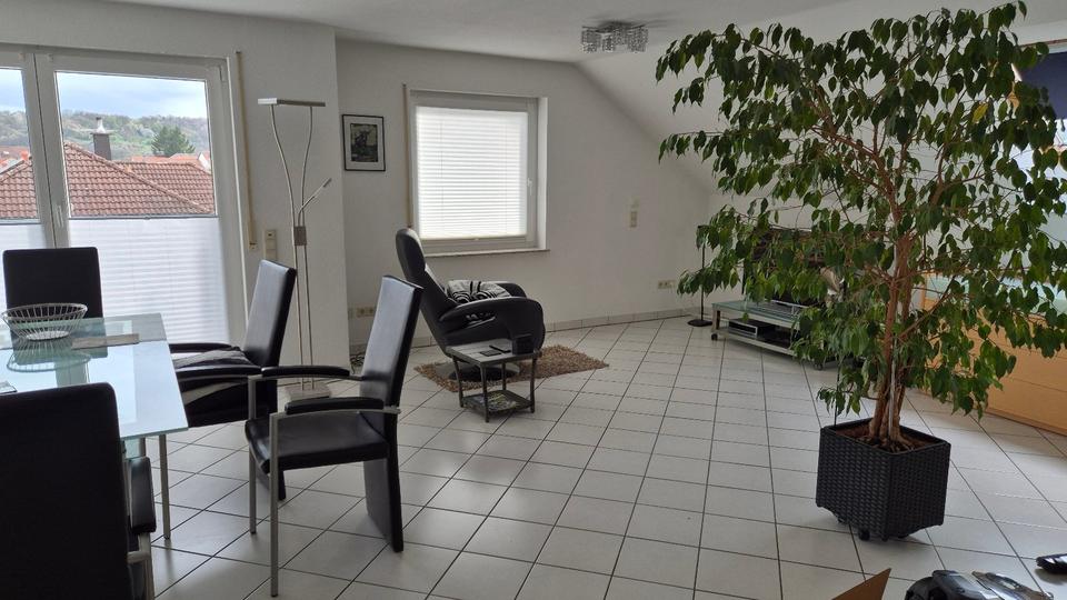 Dachgeschoßwohnung Königsbach-Stein Stein - 4.5 Zimmer, 112 m&sup2;, 1.230&euro; | Angebot:26338868