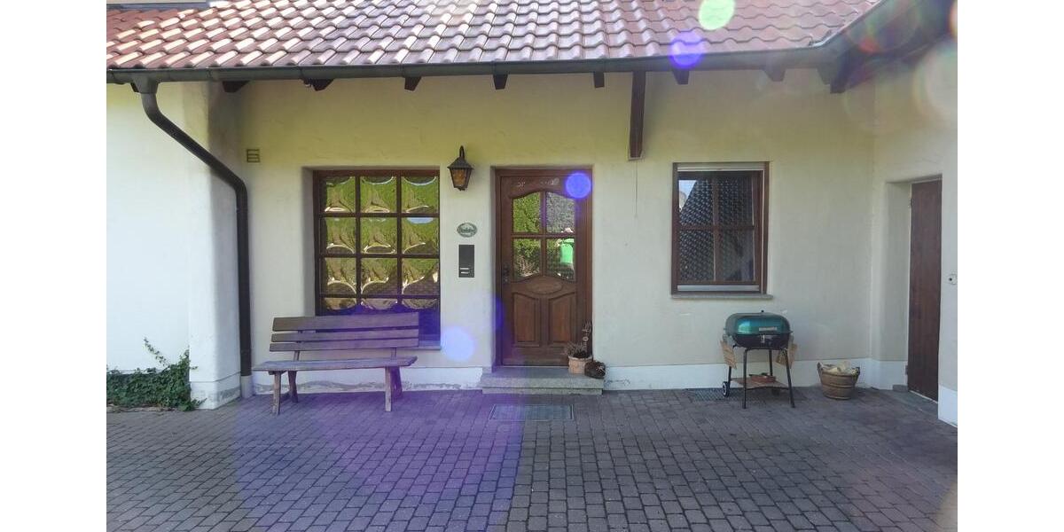 Erdgeschoßwohnung Fensterbach - 3 Zimmer, 112 m&sup2;, 850&euro; | Angebot:26537127