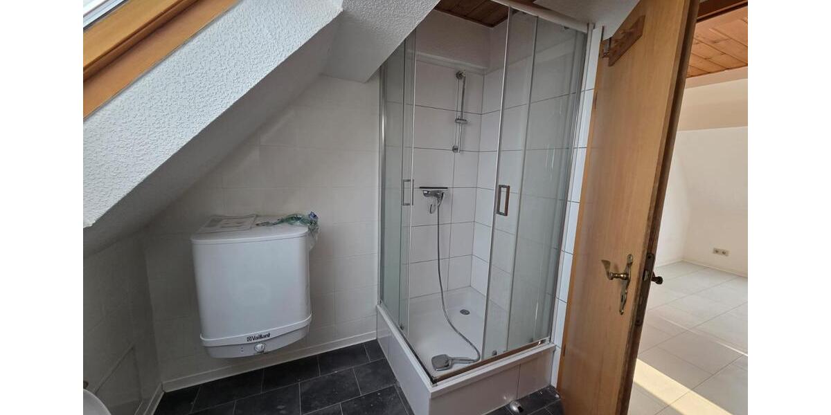 Dachgeschoßwohnung Sankt Ingbert - 3 Zimmer, 47 m&sup2;, 500&euro; | Angebot:25305873