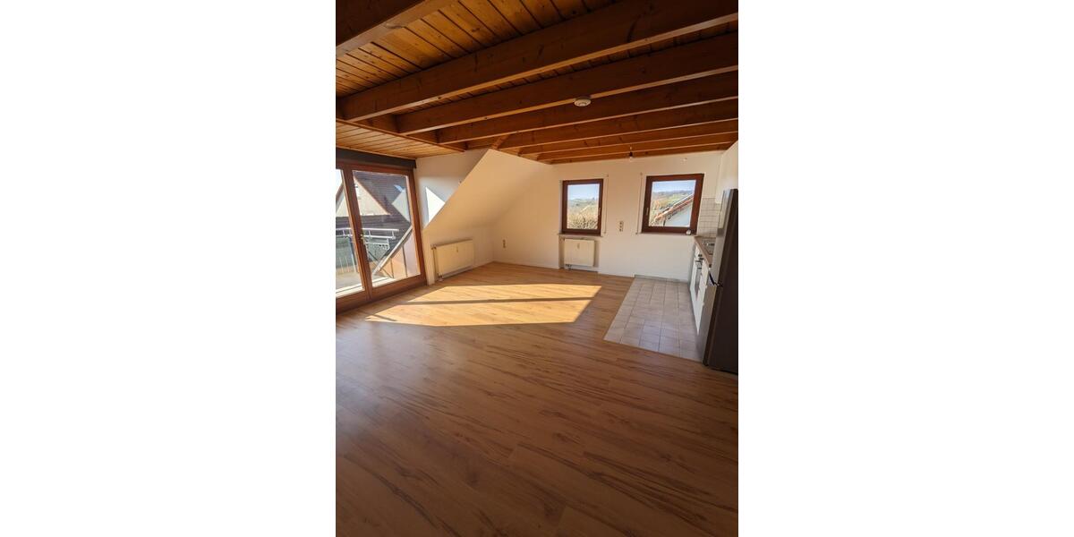 Dachgeschoßwohnung Bietigheim-Bissingen Bissingen - 3 Zimmer, 67 m&sup2;, 1.085&euro; | Angebot:26004497