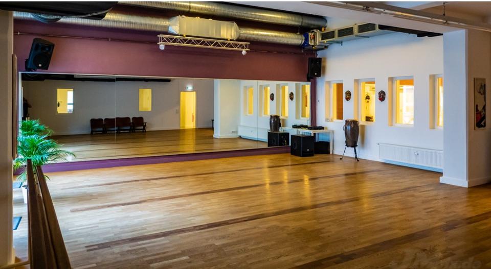 TanzräumeSeminarräume zu vermieten zimmer