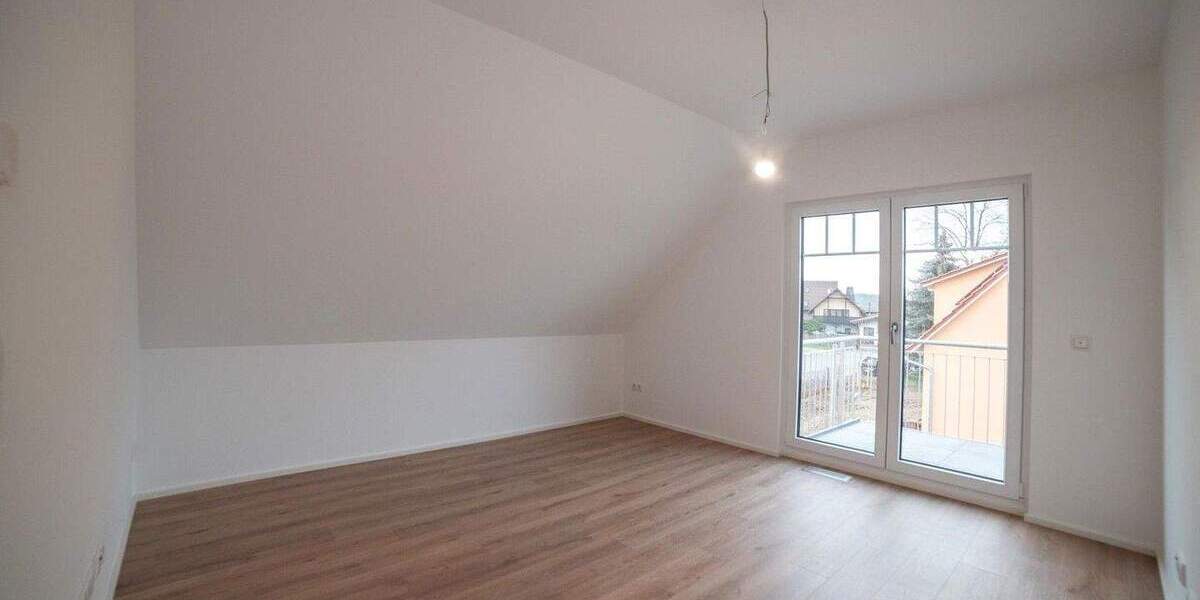 Etagenwohnung Kamenz Hennersdorf - 4 Zimmer, 112 m&sup2;, 1.534&euro; | Angebot:24341573