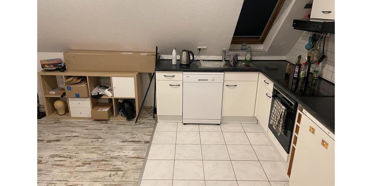 Dachgeschoßwohnung Greifswald Eldena - 1.5 Zimmer, 32 m&sup2;, 600&euro; | Angebot:24688877