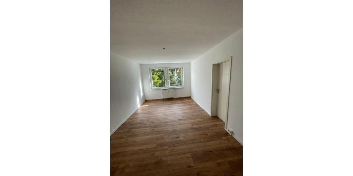 Etagenwohnung Zschopau - 3 Zimmer, 58 m&sup2;, 378&euro; | Angebot:25906747