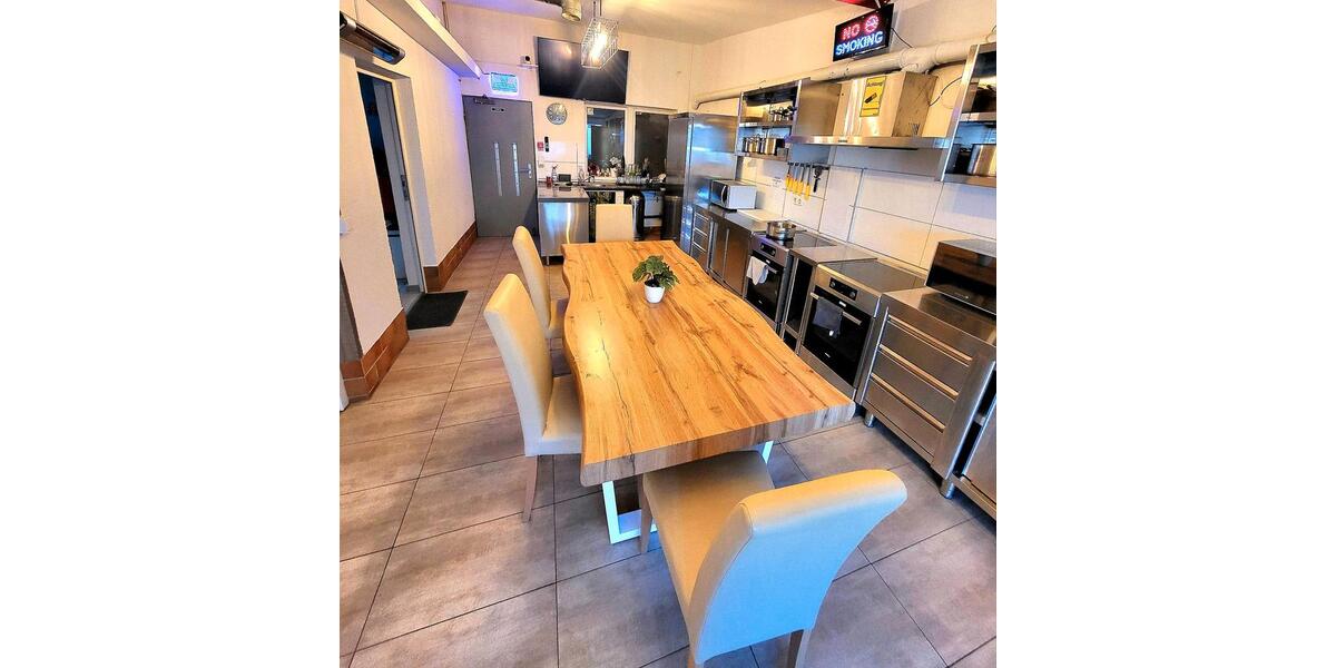 Wohnen auf Zeit Bedburg - 5 Zimmer, 380 m&sup2;, 20&euro; | Angebot:24749155