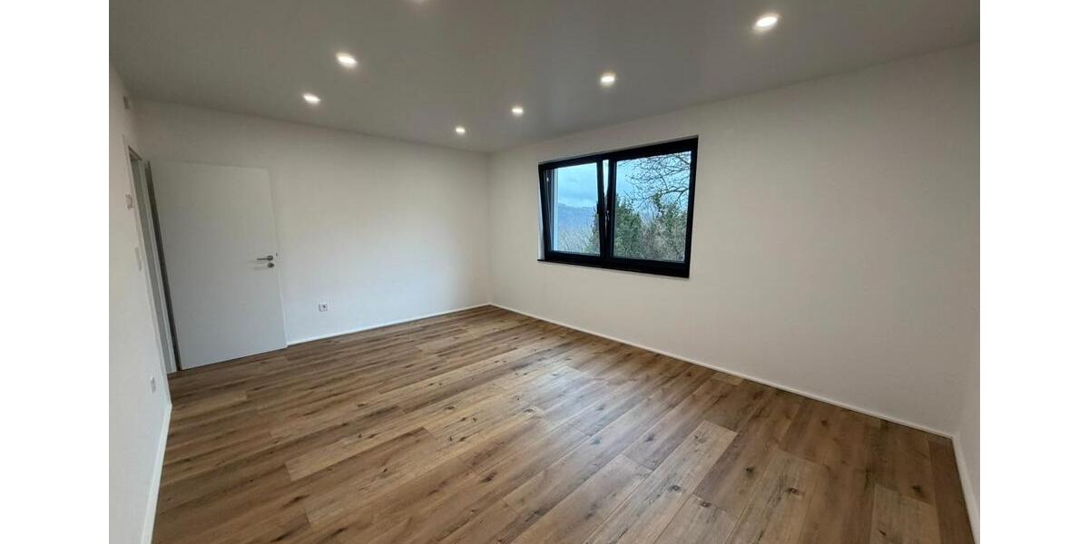 Etagenwohnung Netphen - 2 Zimmer, 95 m&sup2;, 950&euro; | Angebot:26660553