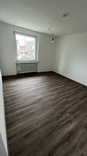 Frisch renovierte 3-Zimmer-Wohnung in Bremen Kattenturm