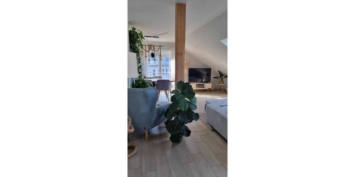 Dachgeschoßwohnung Wismar Altstadt - 5 Zimmer, 144 m&sup2;, 1.550&euro; | Angebot:25813650