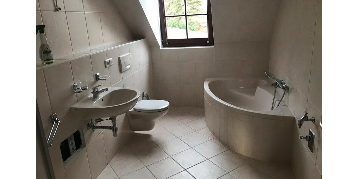 Dachgeschoßwohnung Stolpen - 2 Zimmer, 84 m&sup2;, 815&euro; | Angebot:24662578