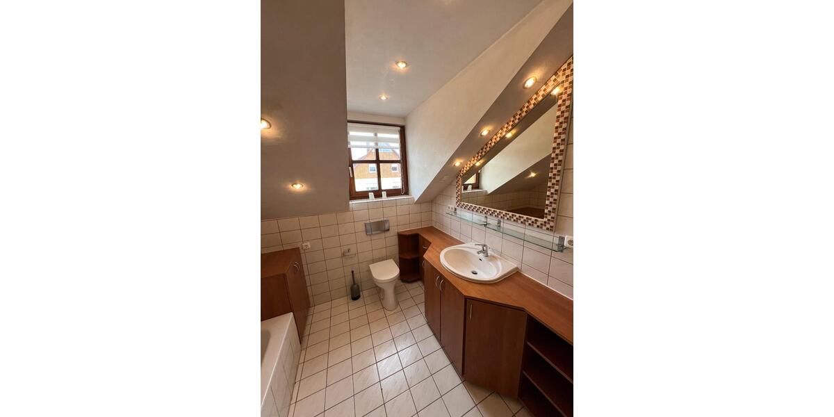 Doppelhaushälfte Maxhütte-Haidhof Haidhof - 4 Zimmer, 140 m&sup2;, 1.500&euro; | Angebot:24793183