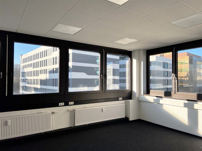 Büro in Stuttgart 6.750 € 270 m² zimmer
