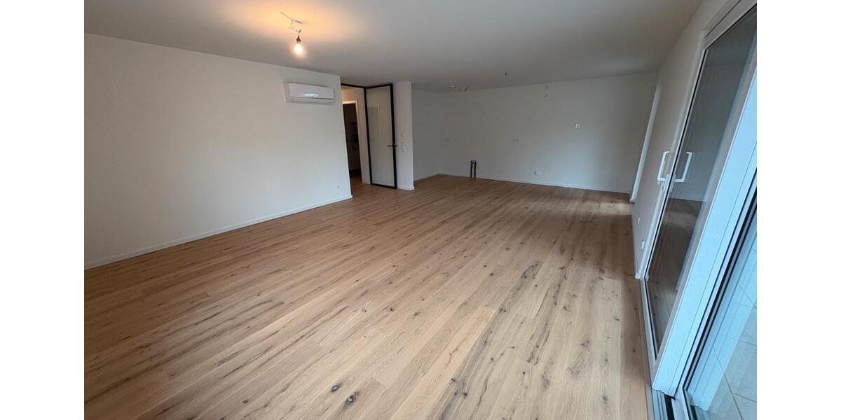 Erdgeschoßwohnung Hiddenhausen - 1 Zimmer, 119 m&sup2;, 1.834&euro; | Angebot:24818934