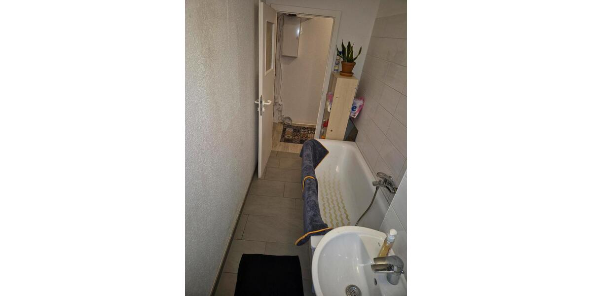 Etagenwohnung Eberswalde Brandenburgisches Viertel - 1 Zimmer, 14 m&sup2;, 320&euro; | Angebot:26688979