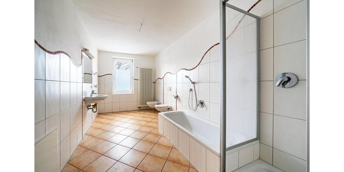 Erdgeschoßwohnung Osterburken - 4 Zimmer, 120 m&sup2;, 750&euro; | Angebot:25881348