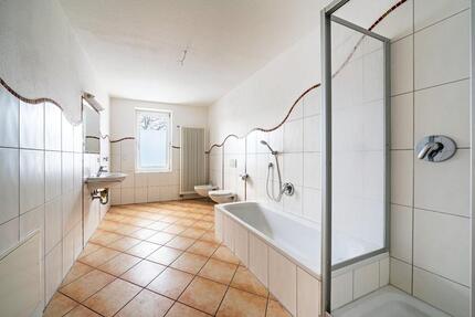 Wohnung Osterburken - 4 Zimmer, 120 m&sup2;, 750&euro; | Angebot:25881348