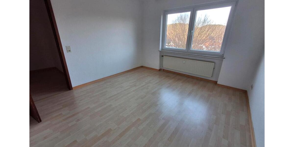 2-Zimmer-Wohnung in Marburg-Wehrda mit Parkplatz zimmer