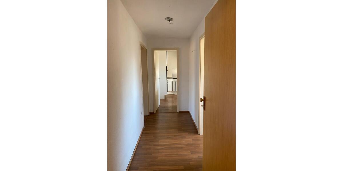 Dachgeschoßwohnung Duisburg Duisburg-Mitte - 2.5 Zimmer, 36 m&sup2;, 290&euro; | Angebot:26237041