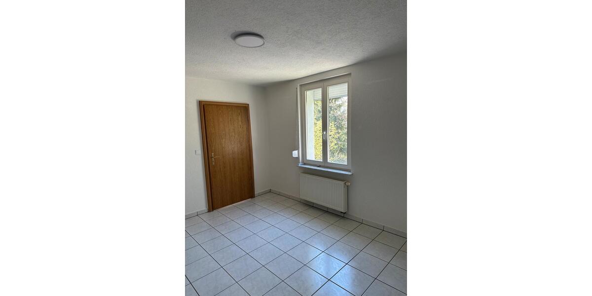 Etagenwohnung Grenzach-Wyhlen Wyhlen - 3 Zimmer, 88 m&sup2;, 1.250&euro; | Angebot:26238403