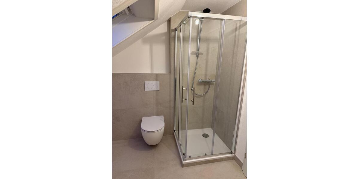 Dachgeschoßwohnung Vöhringen - 3.5 Zimmer, 80 m&sup2;, 900&euro; | Angebot:26049592