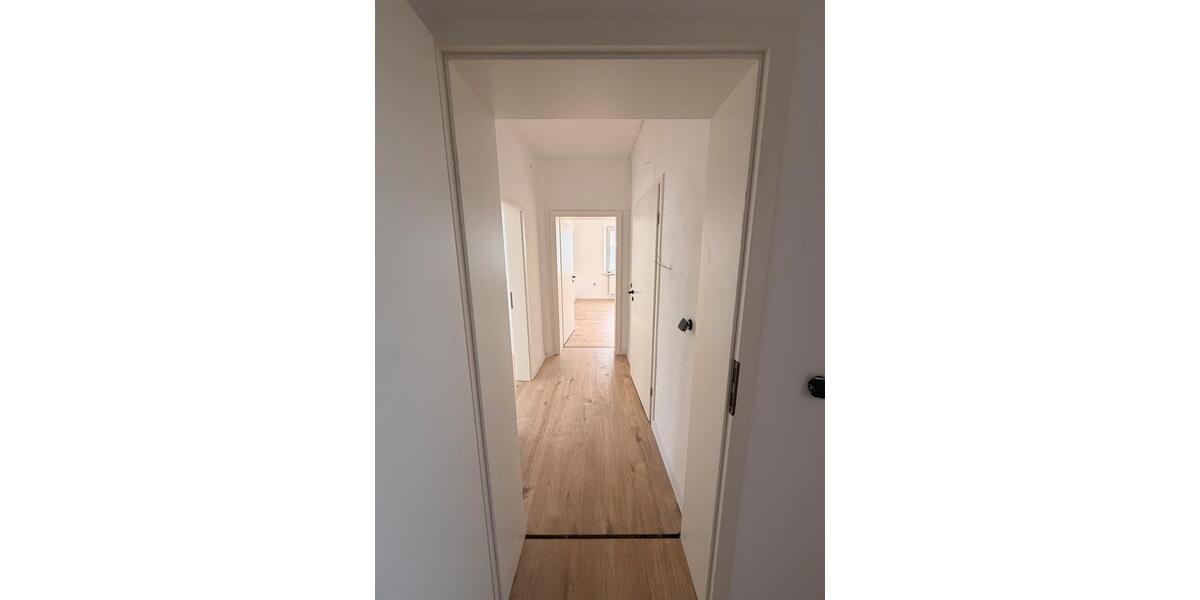 Etagenwohnung Selb - 3 Zimmer, 71 m&sup2;, 585&euro; | Angebot:25933615