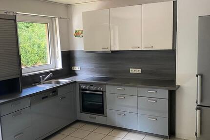 Helle 2-Zimmer-Wohnung mit Balkon zimmer