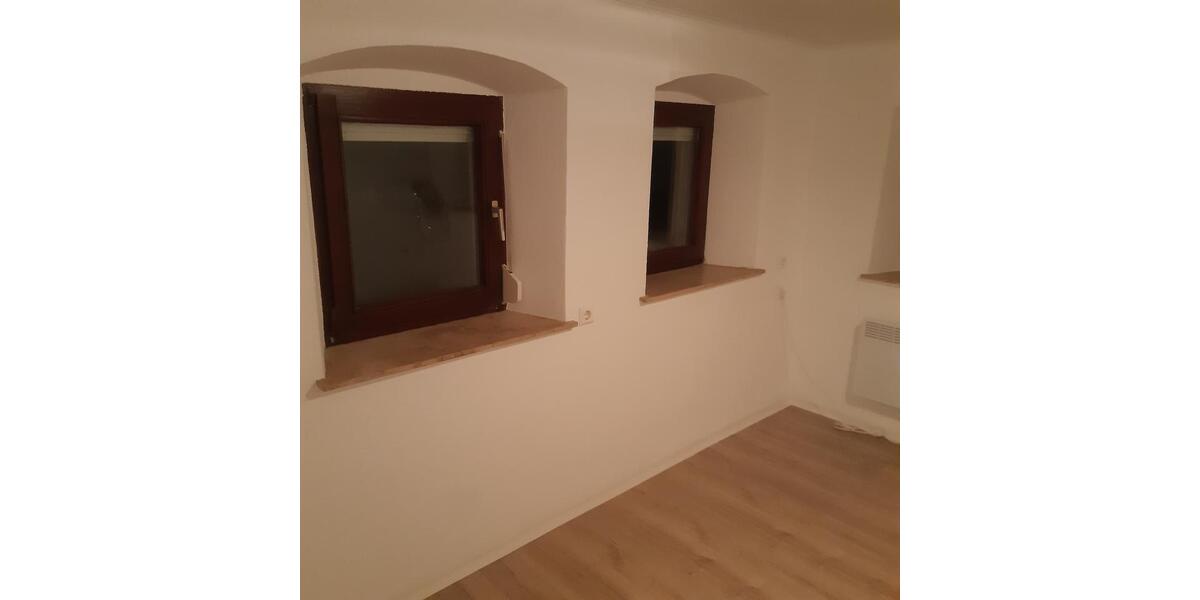 Einfamilienhaus Lauterhofen - 4 Zimmer, 70 m&sup2;, 900&euro; | Angebot:26102323