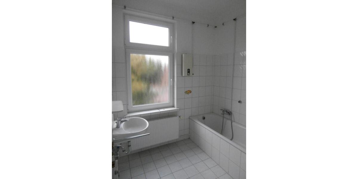 Altbau-Oberwohnung (ohne Schrägen)-neu renoviert - in Norden - Etagenwohnung Norden | Angebot:25368130