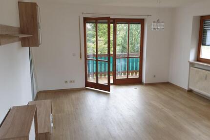 Wohnung Aldersbach - 3 Zimmer, 80 m&sup2;, 720&euro; | Angebot:24379594