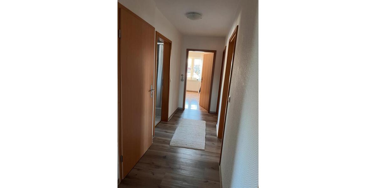 Etagenwohnung Aurich Egels und Wallinghausen - 5 Zimmer, 95 m&sup2;, 650&euro; | Angebot:25948848