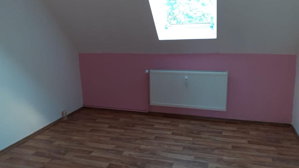Dachgeschoßwohnung Neuzelle - 2 Zimmer, 52 m&sup2;, 450&euro; | Angebot:26008606