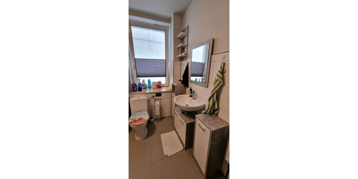 2 neu sanierte WG Zimmer ab März 2026 zu vergeben 1 zimmer