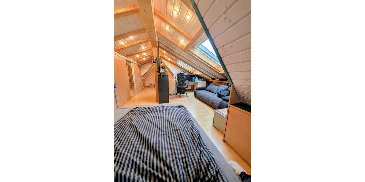 Etagenwohnung Obersulm - 4 Zimmer, 111 m&sup2;, 1.100&euro; | Angebot:24627419