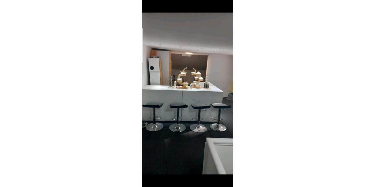 Etagenwohnung Neustadt bei Coburg - 1 Zimmer, 20 m&sup2;, 200&euro; | Angebot:26058131