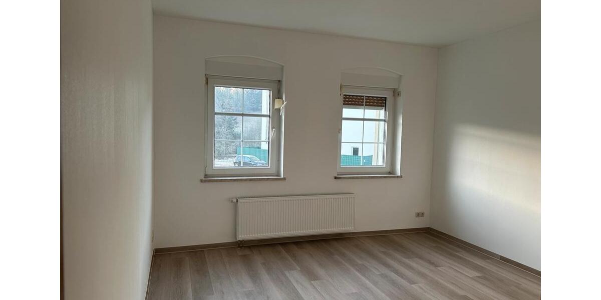 Hochparterre Roßwein - 3 Zimmer, 62 m&sup2;, 372&euro; | Angebot:24610978
