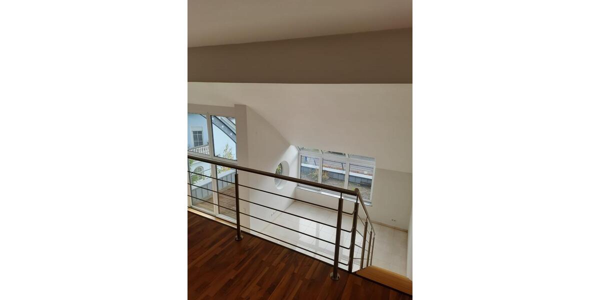 Elegante 2-Zimmer Maisonette-Wohnung mit Galerie und Dachterrasse 2 zimmer