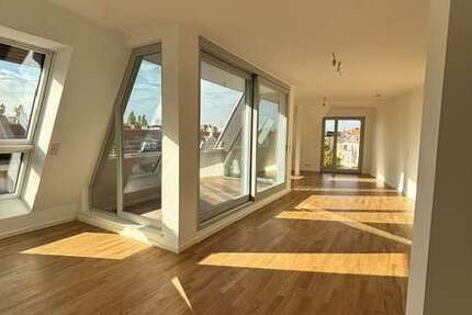 Wohnung Berlin Charlottenburg - 4 Zimmer, 122 m&sup2;, 3.162&euro; | Angebot:27644507