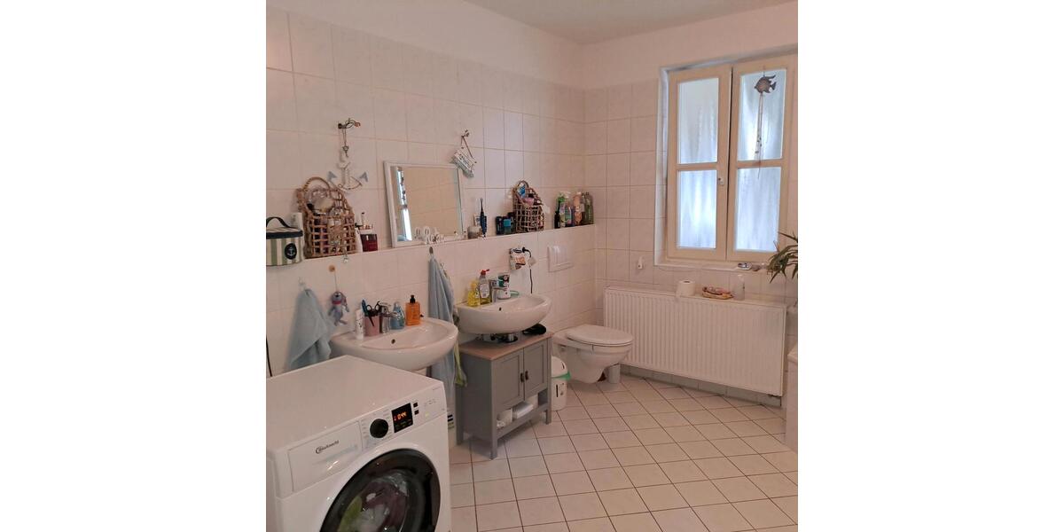 Erdgeschoßwohnung Bad Rodach - 3 Zimmer, 94 m&sup2;, 820&euro; | Angebot:24587476