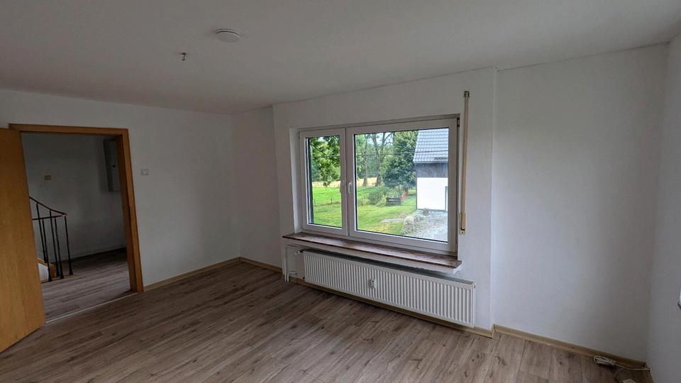 Etagenwohnung Brilon - 3 Zimmer, 100 m&sup2;, 590&euro; | Angebot:25612853