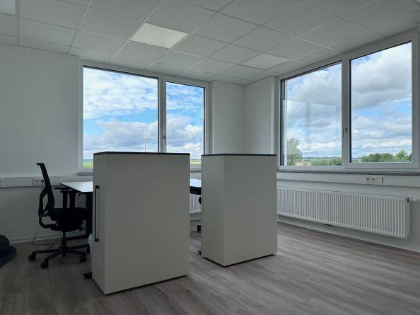 VB3746VHb Moderne, neuwertige Büroetage Nähe Obertraubling