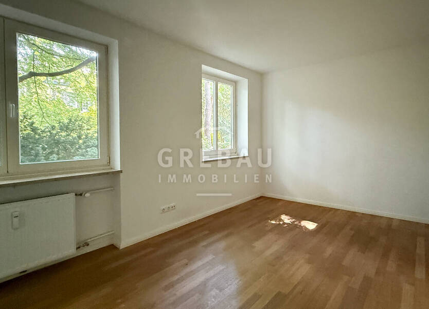 Große Erdgeschoss-Wohnung mit sonniger Su?d-Terrasse und einem Garagenstellplatz