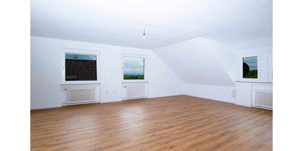 Dachgeschoßwohnung Bad Zwesten - 4 Zimmer, 115 m&sup2;, 730&euro; | Angebot:26670904