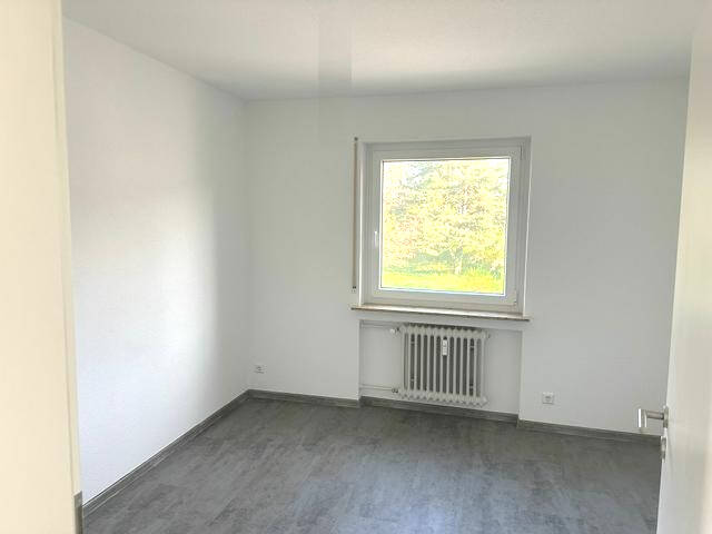 Etagenwohnung Singen - 3 Zimmer, 111 m&sup2;, 1.450&euro; | Angebot:26806936