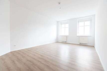 Wohnung Forst (Lausitz) - 2 Zimmer, 65 m&sup2;, 425&euro; | Angebot:25287388