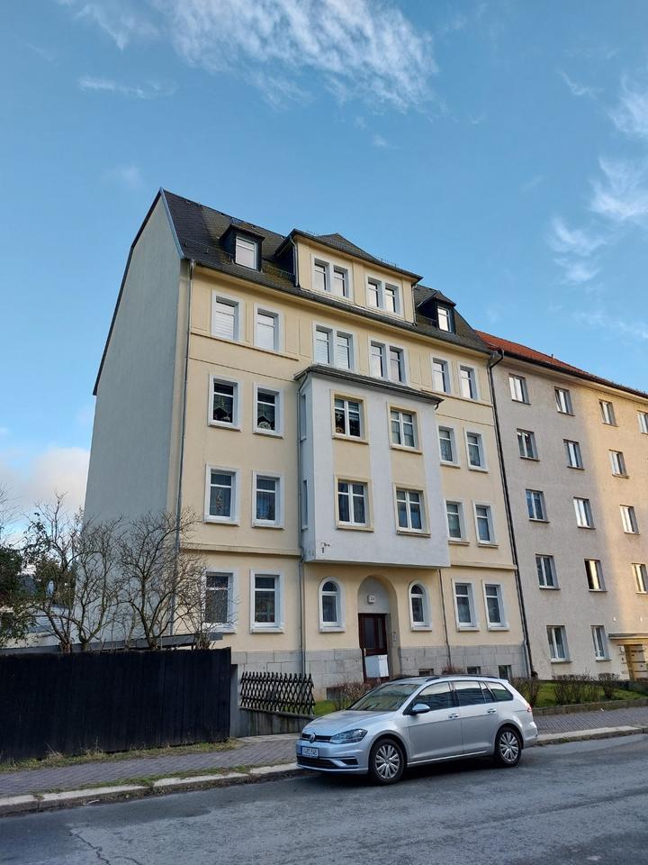 Zentrale 3R Wohnung mit großer Küche inkl. neuer Einbauküche