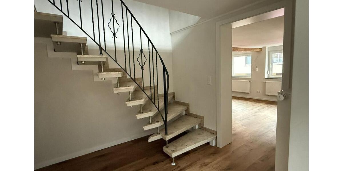 Einfamilienhaus Buseck - 4.5 Zimmer, 140 m&sup2;, 1.200&euro; | Angebot:24675931